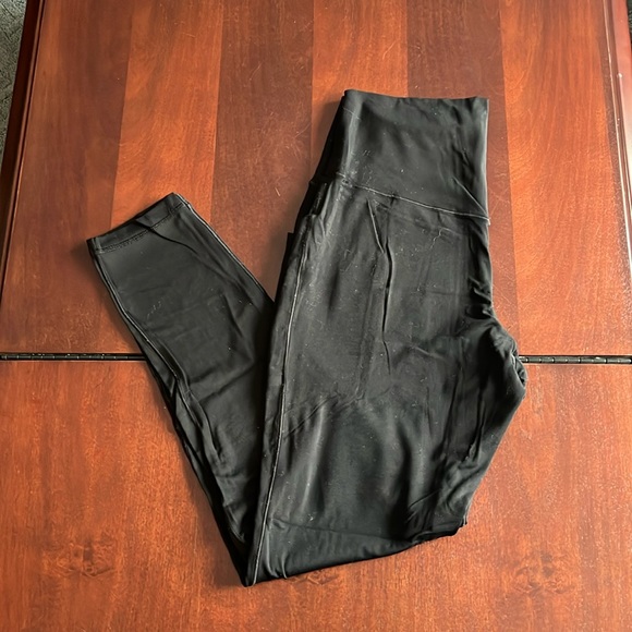 Aerie black leggings with pockets size large - Picture 1 of 5